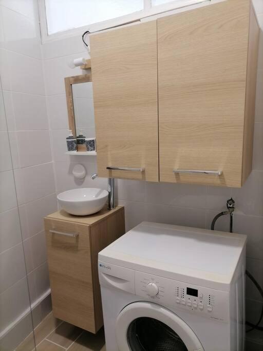 Maison De Pecheur Cour Privee En Centre Ville Saint Gilles Croix de vie Εξωτερικό φωτογραφία